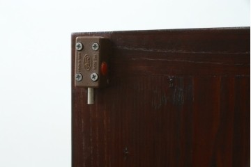 韓国ヴィンテージ　良品　李朝家具　1970年頃　真鍮金具が美しい作りのいい重厚なキャビネット　(R-090875)