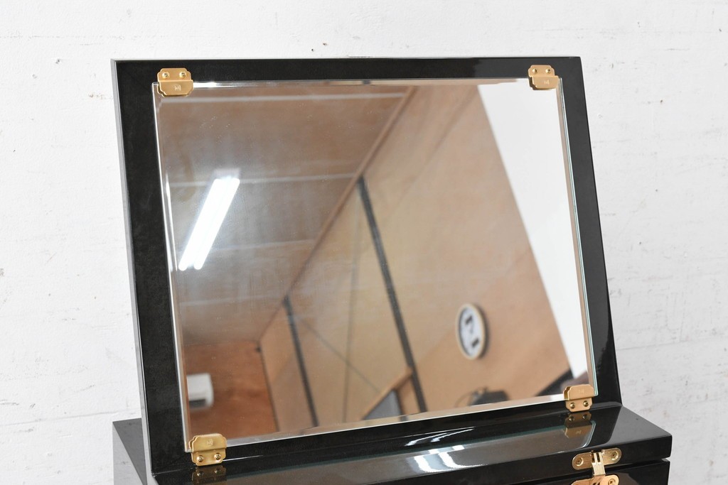 中古　美品　キットファニチュア(KIT FURNITURE)　北谷家具　艶やかな黒色が上品なジュエリーボックス　(R-090877)