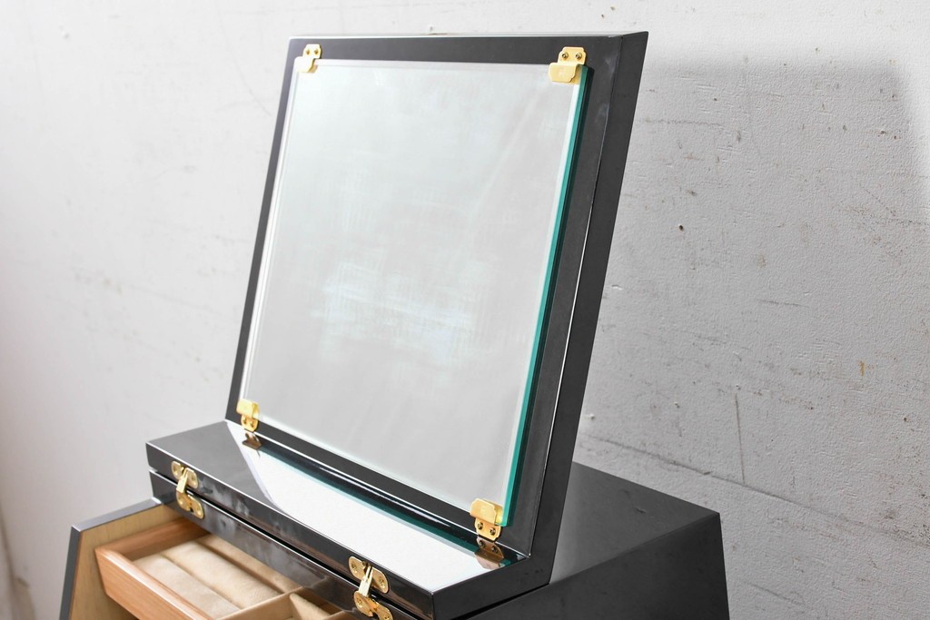 中古　美品　キットファニチュア(KIT FURNITURE)　北谷家具　艶やかな黒色が上品なジュエリーボックス　(R-090877)