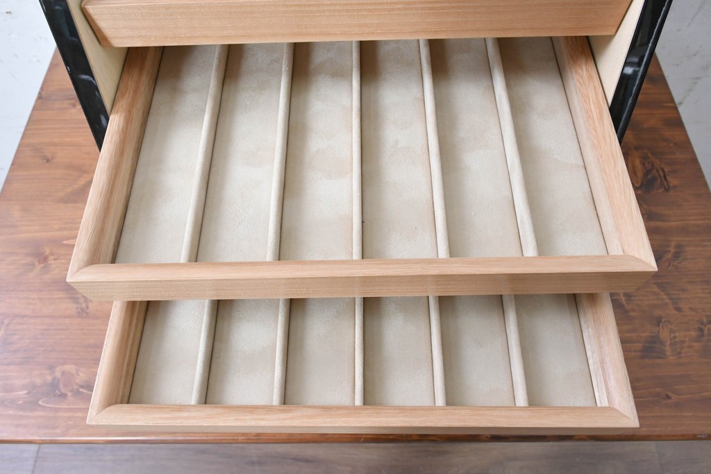 中古　美品　キットファニチュア(KIT FURNITURE)　北谷家具　艶やかな黒色が上品なジュエリーボックス　(R-090877)