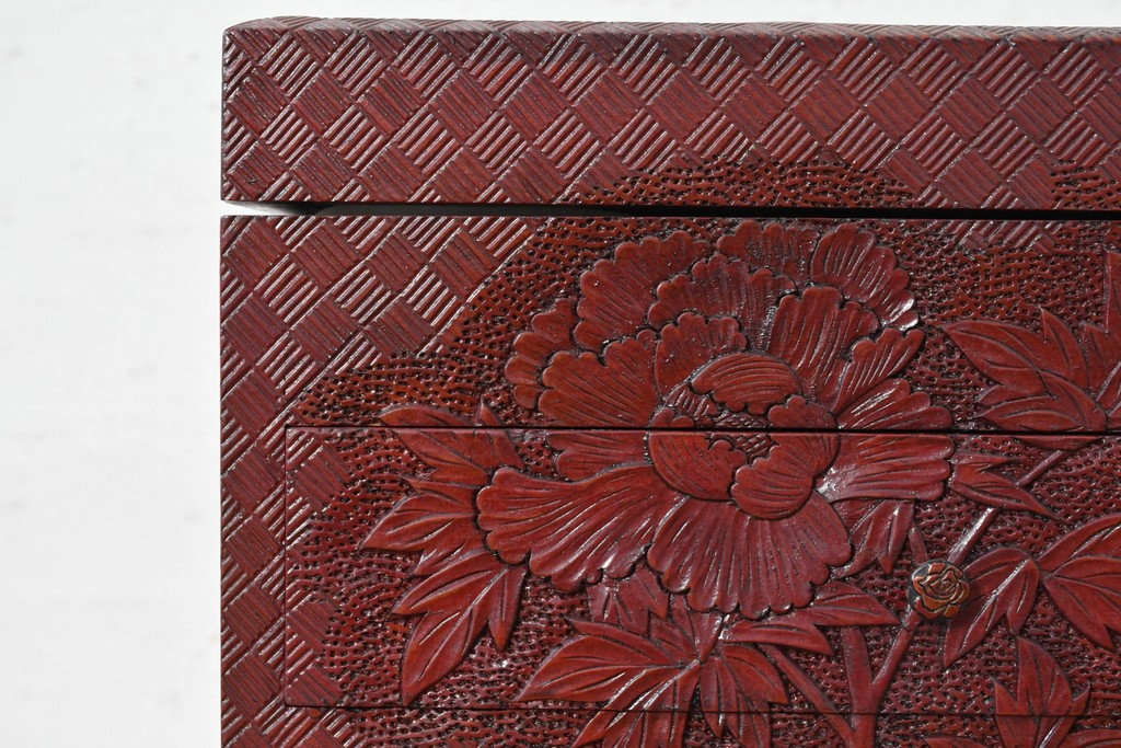 和製ヴィンテージ　日光彫りの逸品!　朱塗り　牡丹彫刻に目を奪われる芸術品のようなジュエリーボックス　(R-090879)