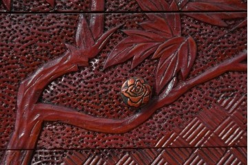 和製ヴィンテージ　日光彫りの逸品!　朱塗り　牡丹彫刻に目を奪われる芸術品のようなジュエリーボックス　(R-090879)