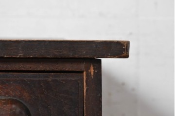 【簡易リペア限定品】　和製アンティーク　昭和初期　ナラ材　9杯の引き出しを備えた重厚な両袖机　(R-090881)