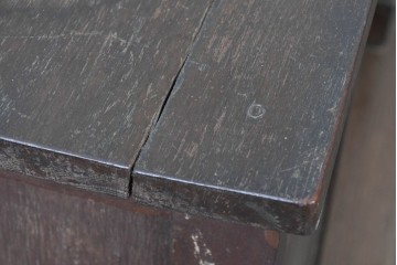 【簡易リペア限定品】　和製アンティーク　昭和初期　ナラ材　9杯の引き出しを備えた重厚な両袖机　(R-090881)