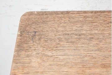 中古　Oak Village(オークヴィレッジ)　オーク材　豊かな木目と端正な木組みが魅力のダイニングテーブル　(R-090882)