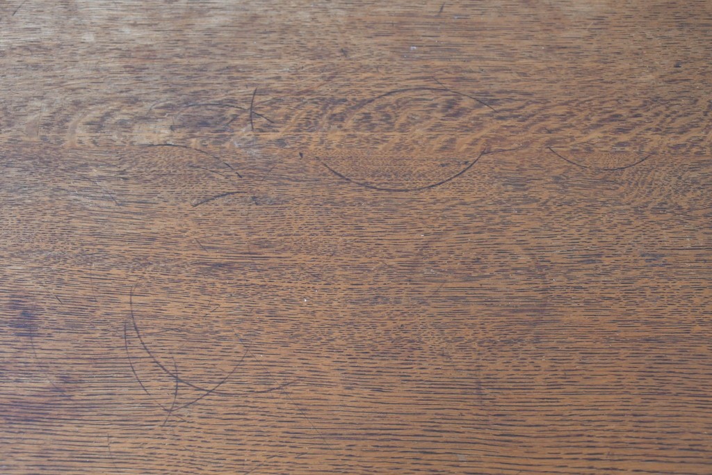 中古　Oak Village(オークヴィレッジ)　オーク材　豊かな木目と端正な木組みが魅力のダイニングテーブル　(R-090882)