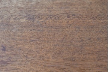 中古　Oak Village(オークヴィレッジ)　オーク材　豊かな木目と端正な木組みが魅力のダイニングテーブル　(R-090882)