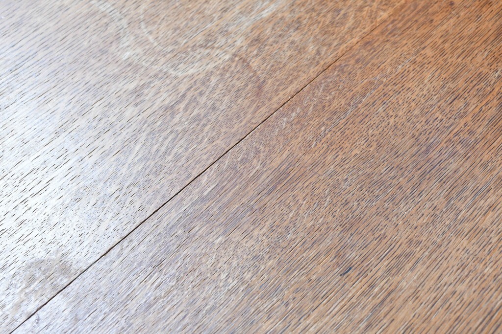 中古　Oak Village(オークヴィレッジ)　オーク材　豊かな木目と端正な木組みが魅力のダイニングテーブル　(R-090882)
