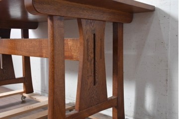 中古　Oak Village(オークヴィレッジ)　オーク材　豊かな木目と端正な木組みが魅力のダイニングテーブル　(R-090882)