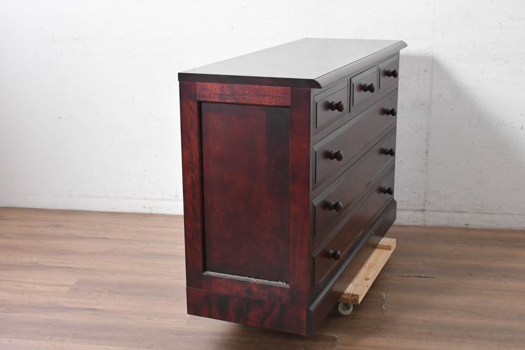 中古　美品　北の匠　山室家具製作所　深みのある色合いが魅力のローチェスト　(R-090885)