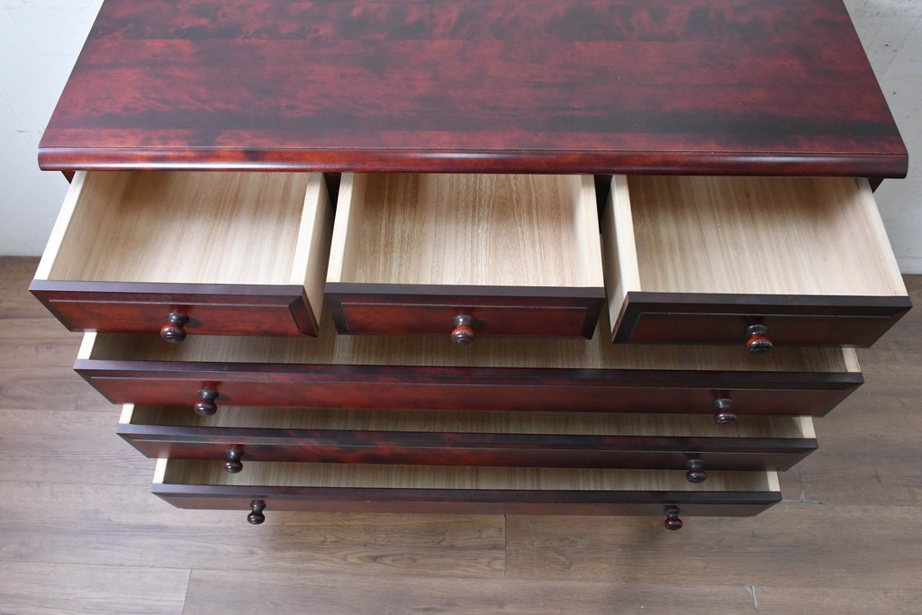 中古　美品　北の匠　山室家具製作所　深みのある色合いが魅力のローチェスト　(R-090885)
