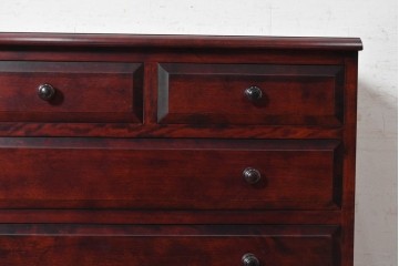 中古　美品　北の匠　山室家具製作所　深みのある色合いが魅力のローチェスト　(R-090885)