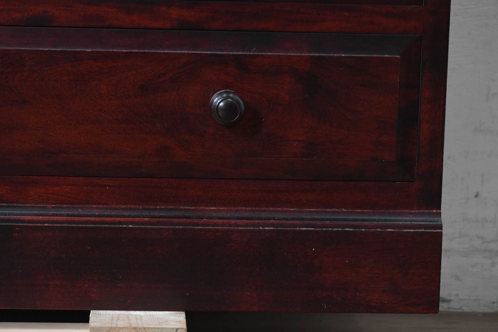 中古　美品　北の匠　山室家具製作所　深みのある色合いが魅力のローチェスト　(R-090885)