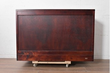 中古　美品　北の匠　山室家具製作所　深みのある色合いが魅力のローチェスト　(R-090885)