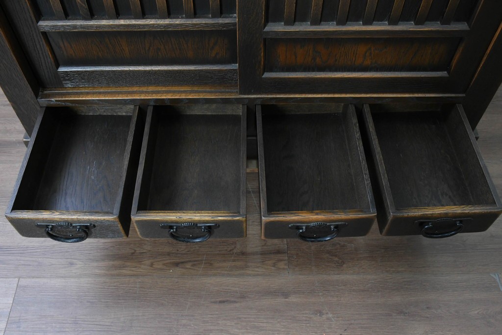 中古　美品　飛騨産業　JAPAN PROVINCIAL(ジャパンプロヴィンシャル)　格子戸の意匠が趣深い帳場箪笥　定価約95万円　(R-090886)