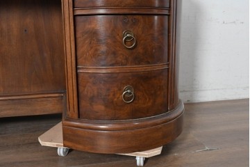 中古　DREXEL HERITAGE(ドレクセルヘリテイジ)　Cameo Classics(キャメオクラシックス)　気品ある曲面フォルムと木目が魅力のキドニーデスク　(R-090887)