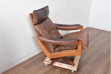 【簡易リペア限定品】　北欧ヴィンテージ　ノルウェー　LIED MOBLER(リードボブラー)　ハイバックと回転式の脚部を備えたリクライニングチェア　※革にダメージ有り　(R-090888)