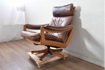 【簡易リペア限定品】　北欧ヴィンテージ　ノルウェー　LIED MOBLER(リードボブラー)　ハイバックと回転式の脚部を備えたリクライニングチェア　※革にダメージ有り　(R-090888)