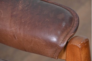 【簡易リペア限定品】　北欧ヴィンテージ　ノルウェー　LIED MOBLER(リードボブラー)　ハイバックと回転式の脚部を備えたリクライニングチェア　※革にダメージ有り　(R-090888)