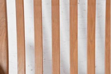 【簡易リペア限定品】　北欧ヴィンテージ　ノルウェー　LIED MOBLER(リードボブラー)　ハイバックと回転式の脚部を備えたリクライニングチェア　※革にダメージ有り　(R-090888)