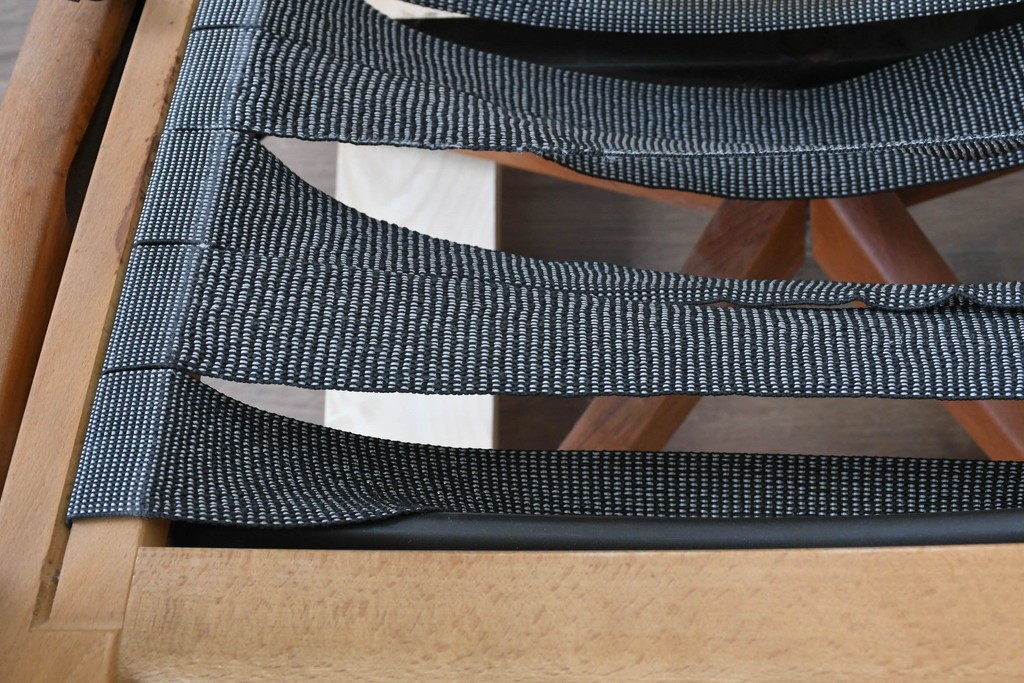 【簡易リペア限定品】　北欧ヴィンテージ　ノルウェー　LIED MOBLER(リードボブラー)　ハイバックと回転式の脚部を備えたリクライニングチェア　※革にダメージ有り　(R-090888)