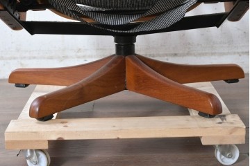 【簡易リペア限定品】　北欧ヴィンテージ　ノルウェー　LIED MOBLER(リードボブラー)　ハイバックと回転式の脚部を備えたリクライニングチェア　※革にダメージ有り　(R-090888)