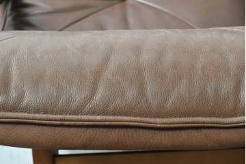 北欧ヴィンテージ　ノルウェー　LIED MOBLER(リードボブラー)　背面まで楽しめる縦桟のフレームの2人掛けソファ　(R-090889)