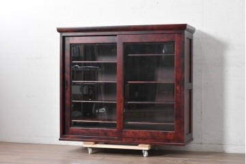 中古　北の匠　山室家具製作所　カバ材　豊かな木目が魅力のガラス戸キャビネット　(R-090892)