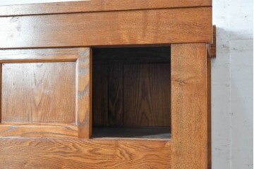 中古　美品　ニレ材　四尺　戸ごとに違った意匠を楽しめる重ね水屋箪笥　(R-090894)