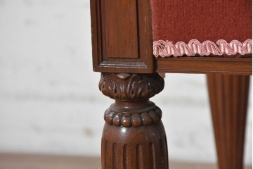 中古　アメリカ高級輸入家具　マホガニー材　ピンクのファブリックが華やかなクラシカルベンチスツール　(R-090903)