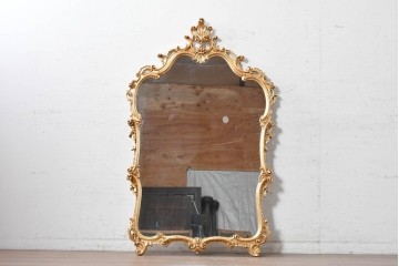 中古　イタリア高級家具　SILIK(シリック)　ロココ調の細やかで豪華な彫刻が見事!　存在感抜群のウォールミラー　(R-090905)