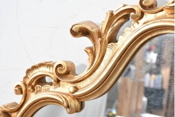 中古　イタリア高級家具　SILIK(シリック)　ロココ調の細やかで豪華な彫刻が見事!　存在感抜群のウォールミラー　(R-090905)