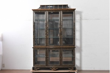 中古　美品　希少モデル　DREXEL HERITAGE(ドレクセルヘリテイジ)　奥行約36cmの薄型!　ガラス扉とミラーバックが奥行きを生むシノワズリデザインのキャビネット　(R-090910)