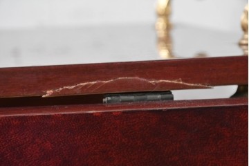 中古　イタリア高級家具　アルド・トゥーラ(ALDO TURA)　仔山羊革張り　シックで艶のある色合いが目を惹くキッチンワゴン　(R-090912)
