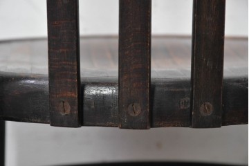ヨーロッパアンティーク　1920年頃　曲線的なフォルムが魅力のベントウッドアームチェア　(R-090914)