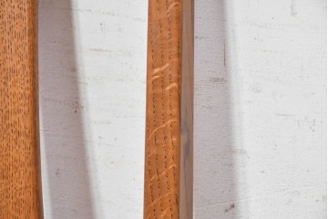 《張地の張り替え加工費込み》　中古　Oak Village(オークヴィレッジ)　オーク材　すっきりとした縦長フォルムのダイニングチェア4脚セット　定価(4脚合計)約36万円　(R-090916)