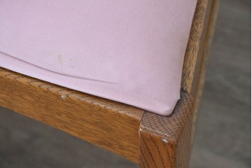 《張地の張り替え加工費込み》　中古　Oak Village(オークヴィレッジ)　オーク材　すっきりとした縦長フォルムのダイニングチェア4脚セット　定価(4脚合計)約36万円　(R-090916)