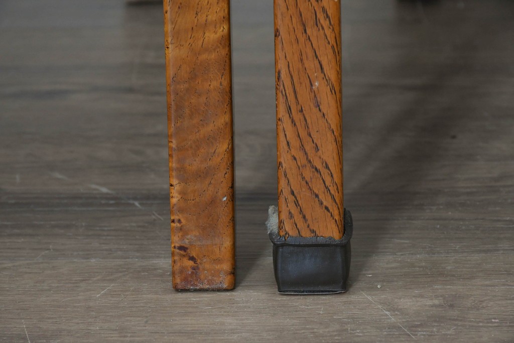 《張地の張り替え加工費込み》　中古　Oak Village(オークヴィレッジ)　オーク材　すっきりとした縦長フォルムのダイニングチェア4脚セット　定価(4脚合計)約36万円　(R-090916)