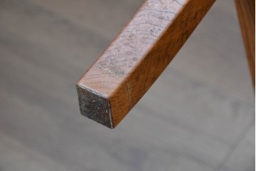 《張地の張り替え加工費込み》　中古　Oak Village(オークヴィレッジ)　オーク材　すっきりとした縦長フォルムのダイニングチェア4脚セット　定価(4脚合計)約36万円　(R-090916)