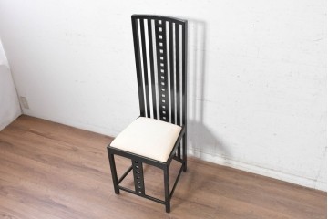 スペインヴィンテージ　希少!　正規復刻品　Charles Rennie Mackintosh(チャールズ・レニー・マッキントッシュ)デザイン　1904.17　シリアルNo.204　B.D&EIX製造　直線的な意匠が目を惹くハイチェア　(R-090917)
