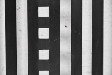 スペインヴィンテージ　希少!　正規復刻品　Charles Rennie Mackintosh(チャールズ・レニー・マッキントッシュ)デザイン　1904.17　シリアルNo.204　B.D&EIX製造　直線的な意匠が目を惹くハイチェア　(R-090917)