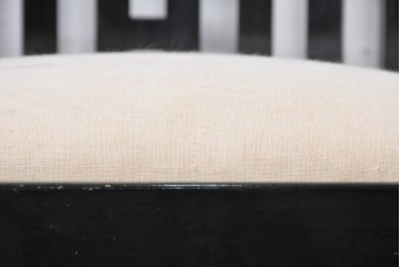 スペインヴィンテージ　希少!　正規復刻品　Charles Rennie Mackintosh(チャールズ・レニー・マッキントッシュ)デザイン　1904.17　シリアルNo.204　B.D&EIX製造　直線的な意匠が目を惹くハイチェア　(R-090917)