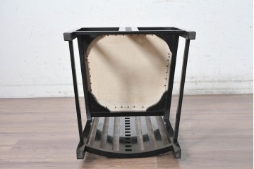 スペインヴィンテージ　希少!　正規復刻品　Charles Rennie Mackintosh(チャールズ・レニー・マッキントッシュ)デザイン　1904.17　シリアルNo.204　B.D&EIX製造　直線的な意匠が目を惹くハイチェア　(R-090917)