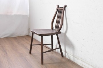 【簡易リペア限定品】　イギリスアンティーク　竪琴を思わせる優美な背もたれが目を惹くライアバックチェア　(R-090918)