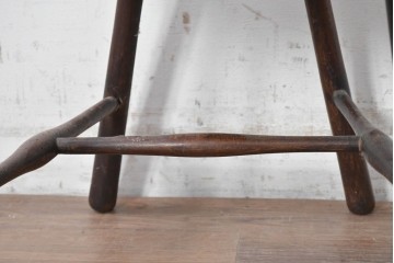 【簡易リペア限定品】　イギリスアンティーク　竪琴を思わせる優美な背もたれが目を惹くライアバックチェア　(R-090918)