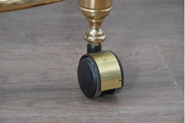 中古　イタリア製　Corti Cantu(コルティ・カントゥ)　IONICA(イオニカ)　675　華やかな真鍮製トローリーワゴン　(R-090928)