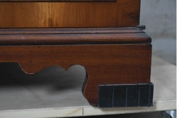 中古　美品　イギリス　Bevan Funnell(ビヴァン・ファンネル)　Reprodux(リプロダックス)　マホガニー材　豊かな木目が映えるテレビキャビネット　(R-090929)