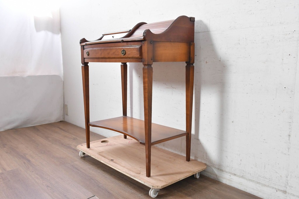中古　美品　フランス　輸入家具　アンティーク調のシャッター扉付きライティングビューロー　定価推定約35万円　(R-090934)