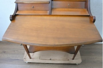 中古　美品　フランス　輸入家具　アンティーク調のシャッター扉付きライティングビューロー　定価推定約35万円　(R-090934)
