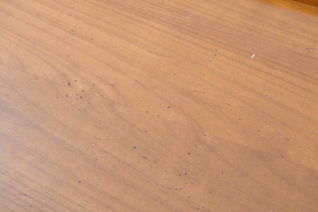 中古　美品　フランス　輸入家具　アンティーク調のシャッター扉付きライティングビューロー　定価推定約35万円　(R-090934)